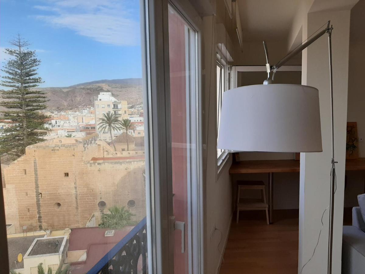 Vivienda Bendicho- Catedral Apartment อัลเมรีอา ภายนอก รูปภาพ